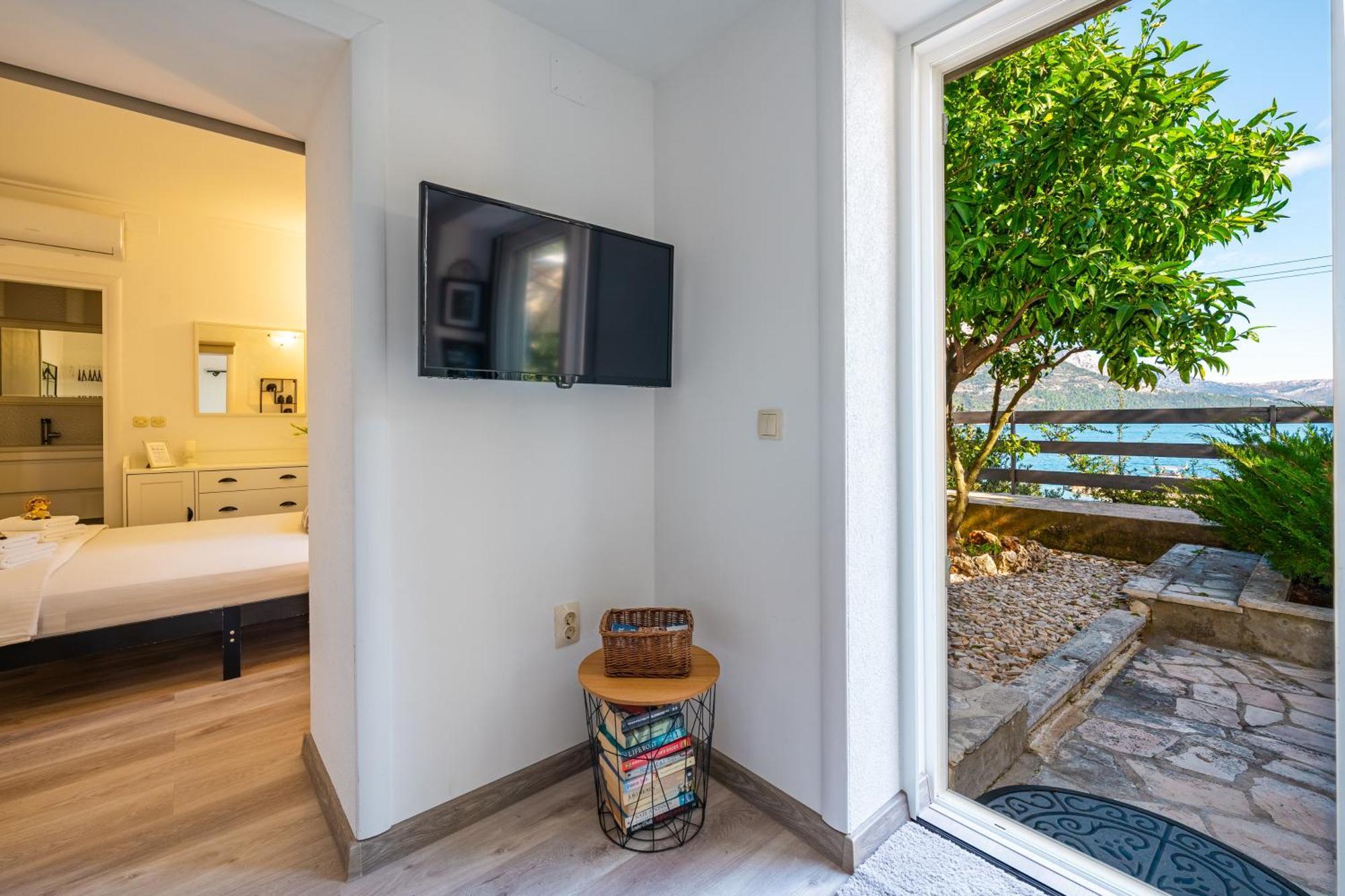 Leda Apartment